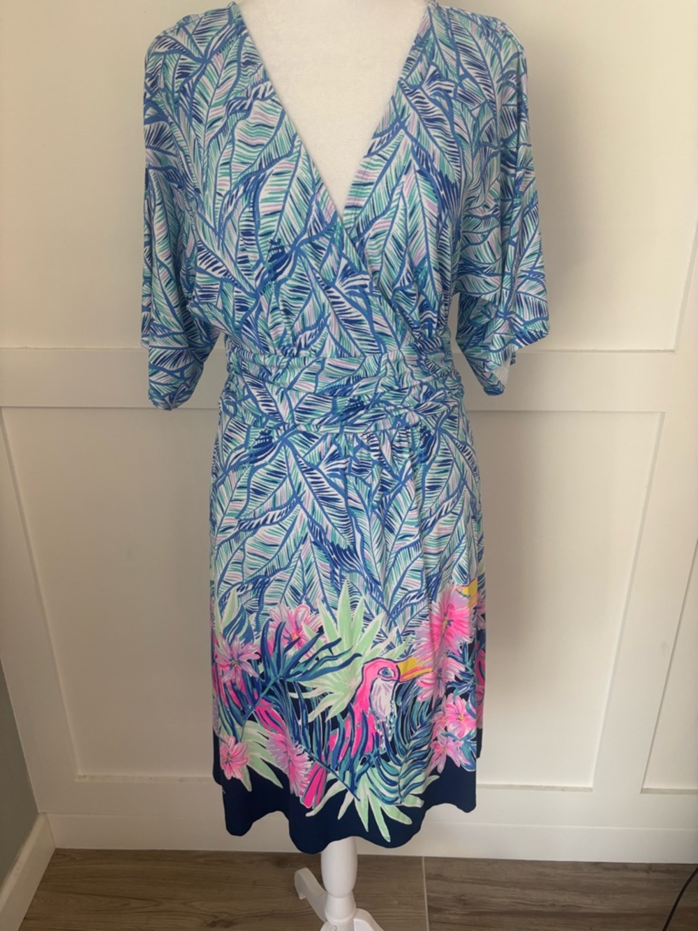 Lilly Pulitzer Blue, Teal & Pink Leaf-Print parigi Dress in size small